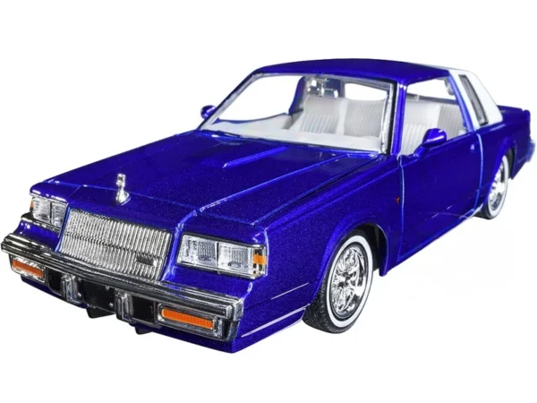 1987 Buick Regal Diecast 1:24 Scale Model Car